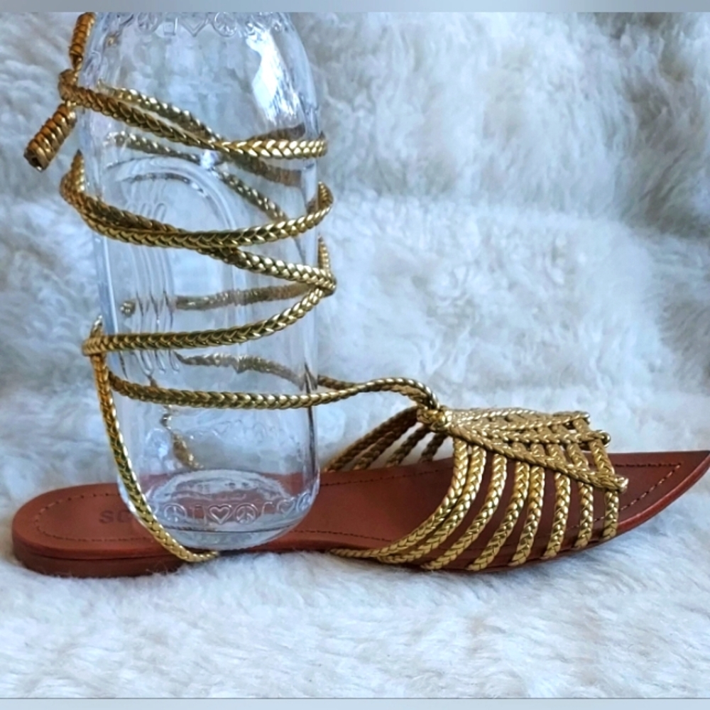 Schultz sz7b gold leathe strap sandals